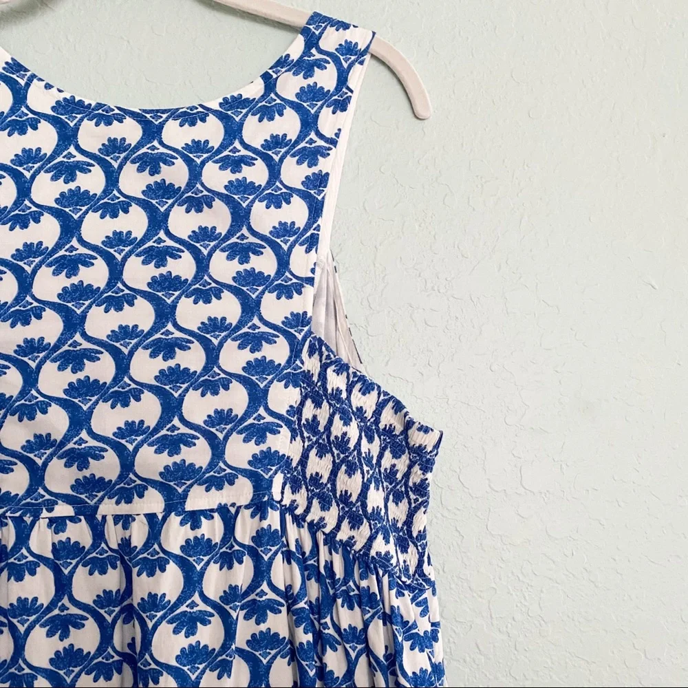 Eshakti•Boho Maxi Dress with Floral Embroidery - Picture 6 of 12